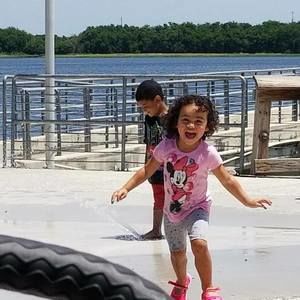 Meet your Posher, Angela